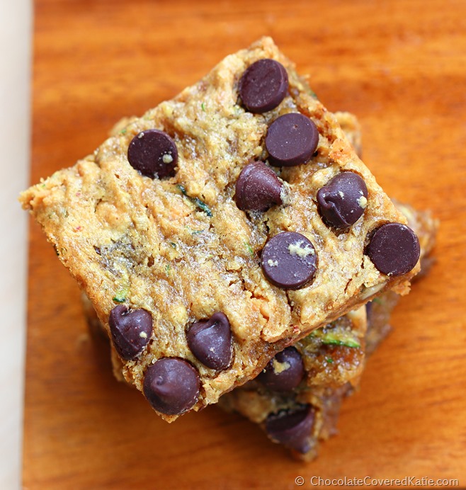 Soft & gooey PEANUT BUTTER (!) and chocolate chip zucchini bars