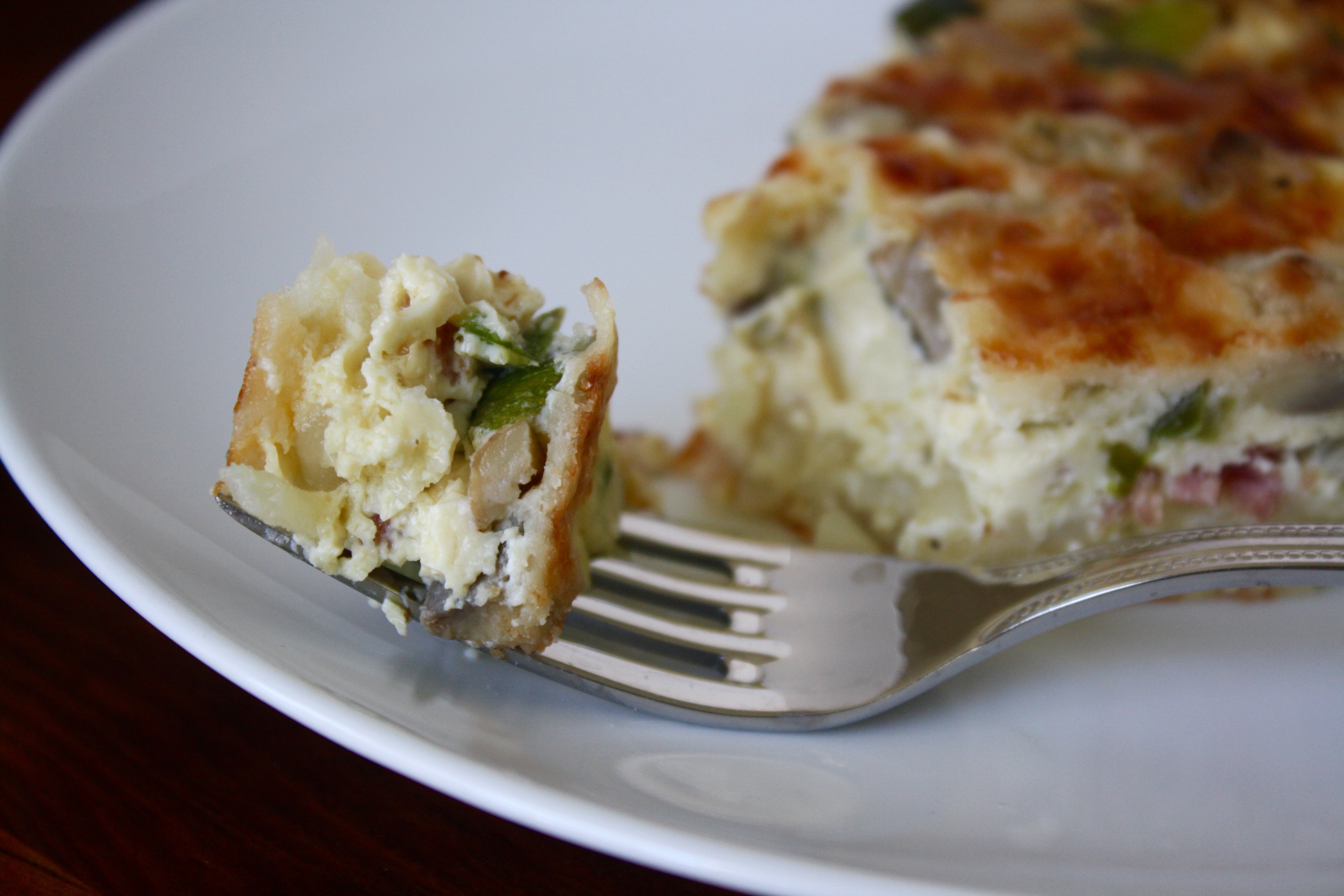 Turkey Bacon Quiche with Hashbrown Crust