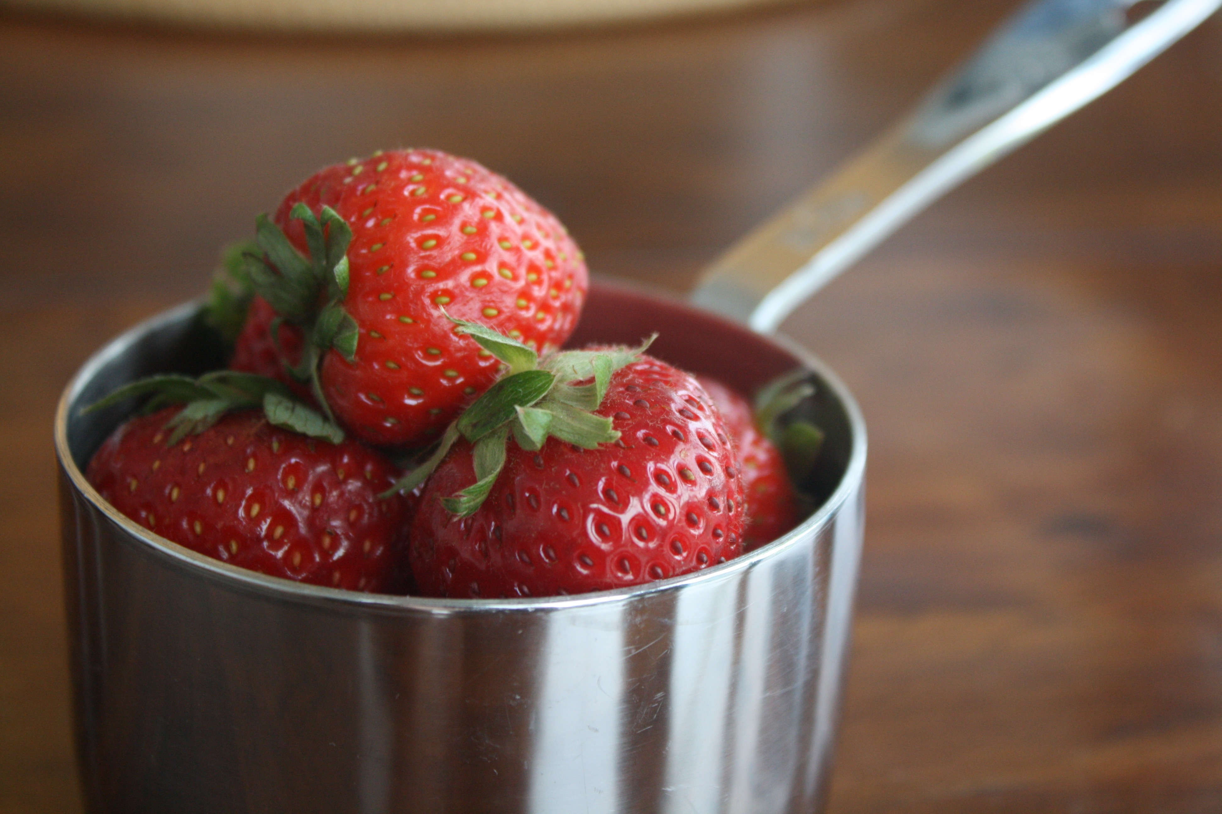 Peanut Butter Yogurt Dipped Strawberries