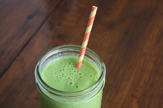 Tropical Green Smoothie