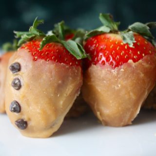 Peanut Butter Yogurt Dipped Strawberries